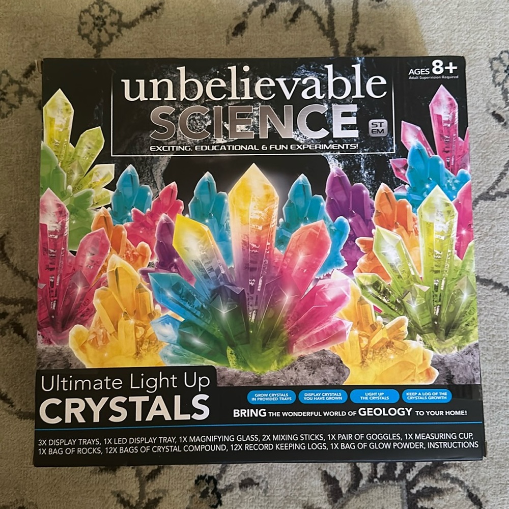 (New) Unbelievable Science Ultimate Light up Crystals